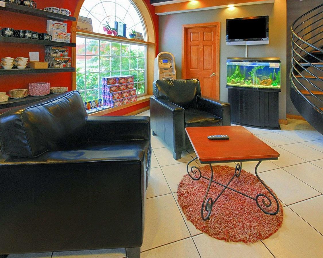 Econo Lodge At The Falls North - thumb 19