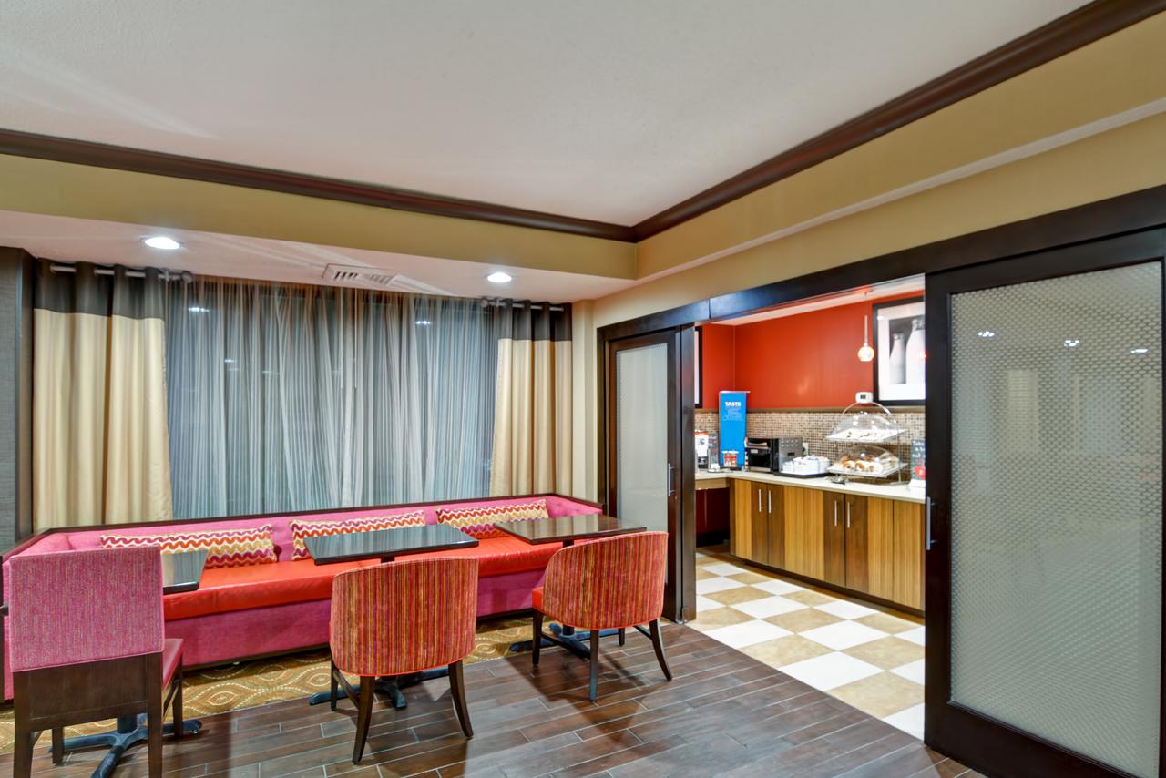 Hampton Inn Albany-Wolf Road - thumb 3