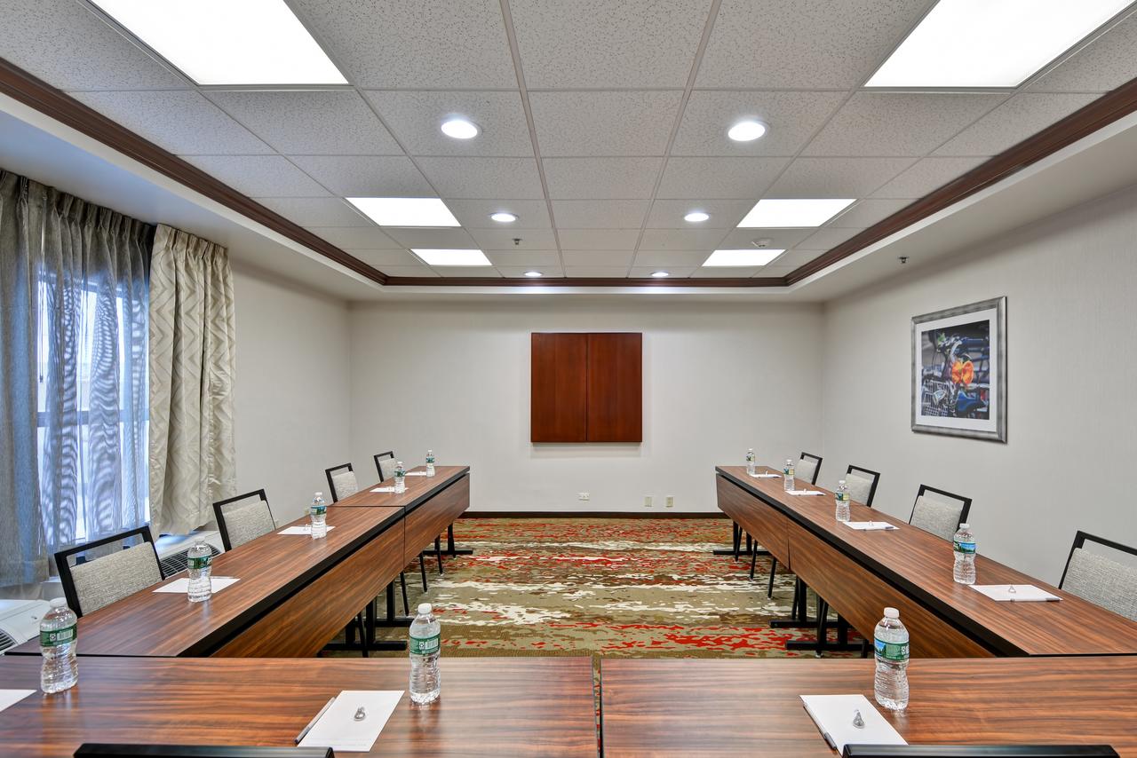 Hampton Inn Albany-Wolf Road - thumb 22