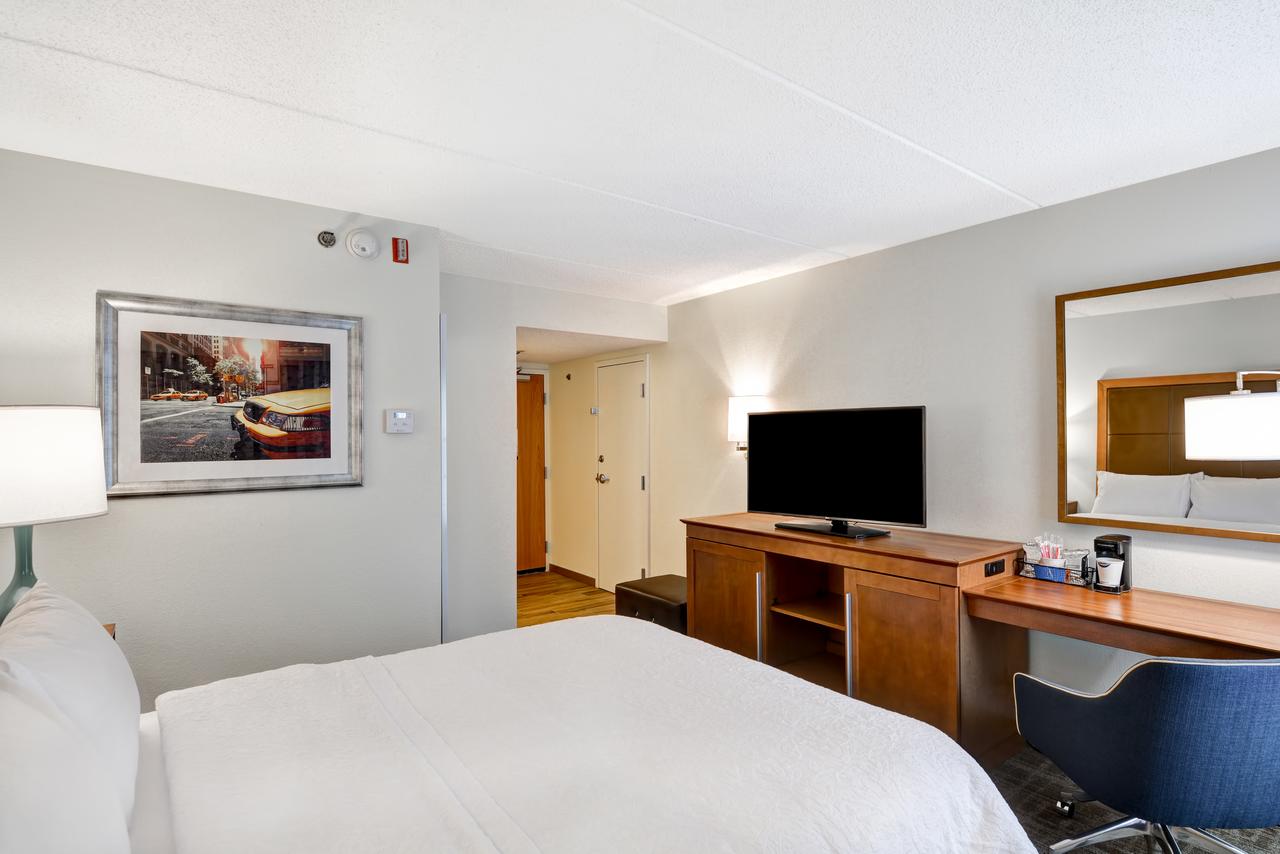 Hampton Inn Albany-Wolf Road - thumb 32