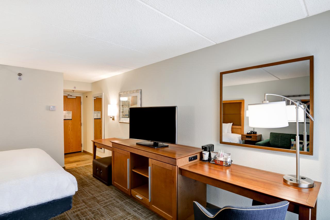 Hampton Inn Albany-Wolf Road - thumb 12