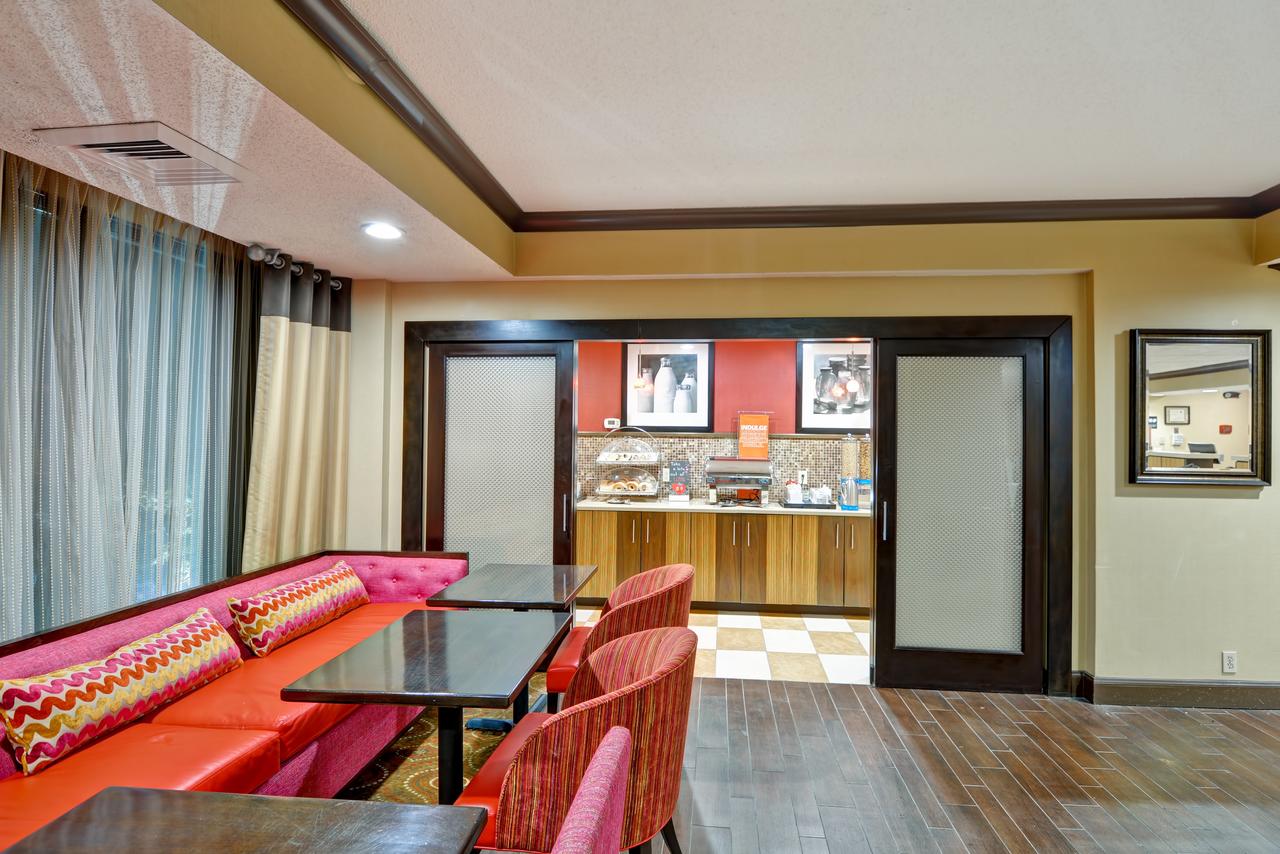 Hampton Inn Albany-Wolf Road - thumb 4