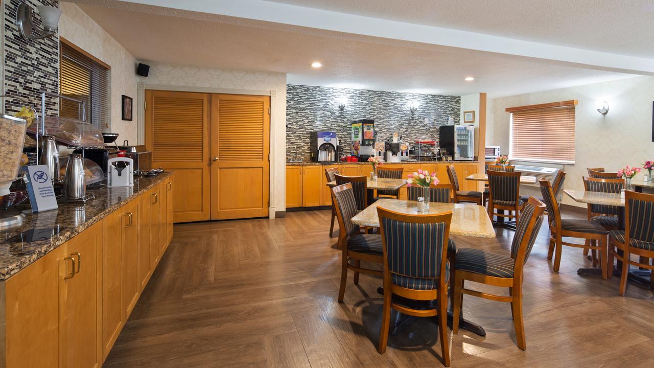 Best Western New Baltimore Inn - thumb 9