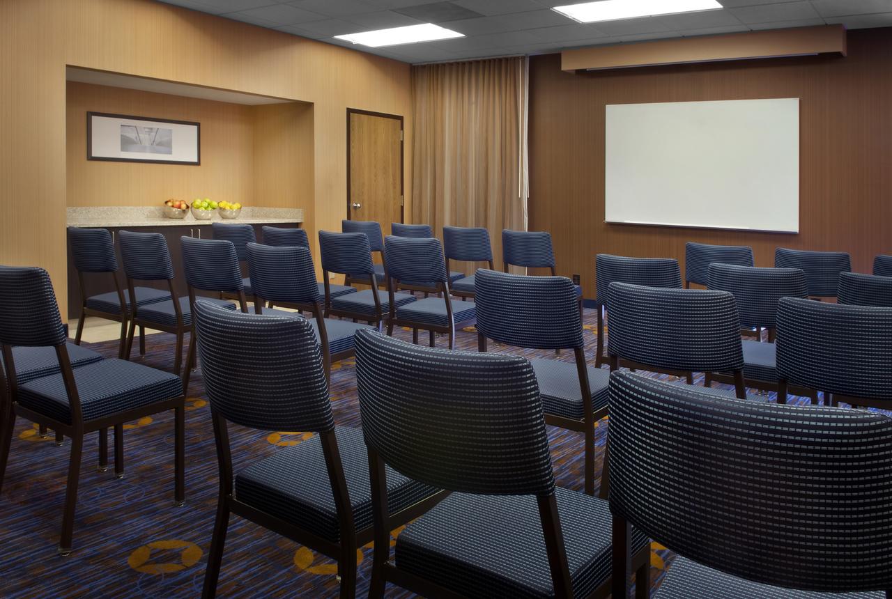 Courtyard By Marriott Fishkill - thumb 17