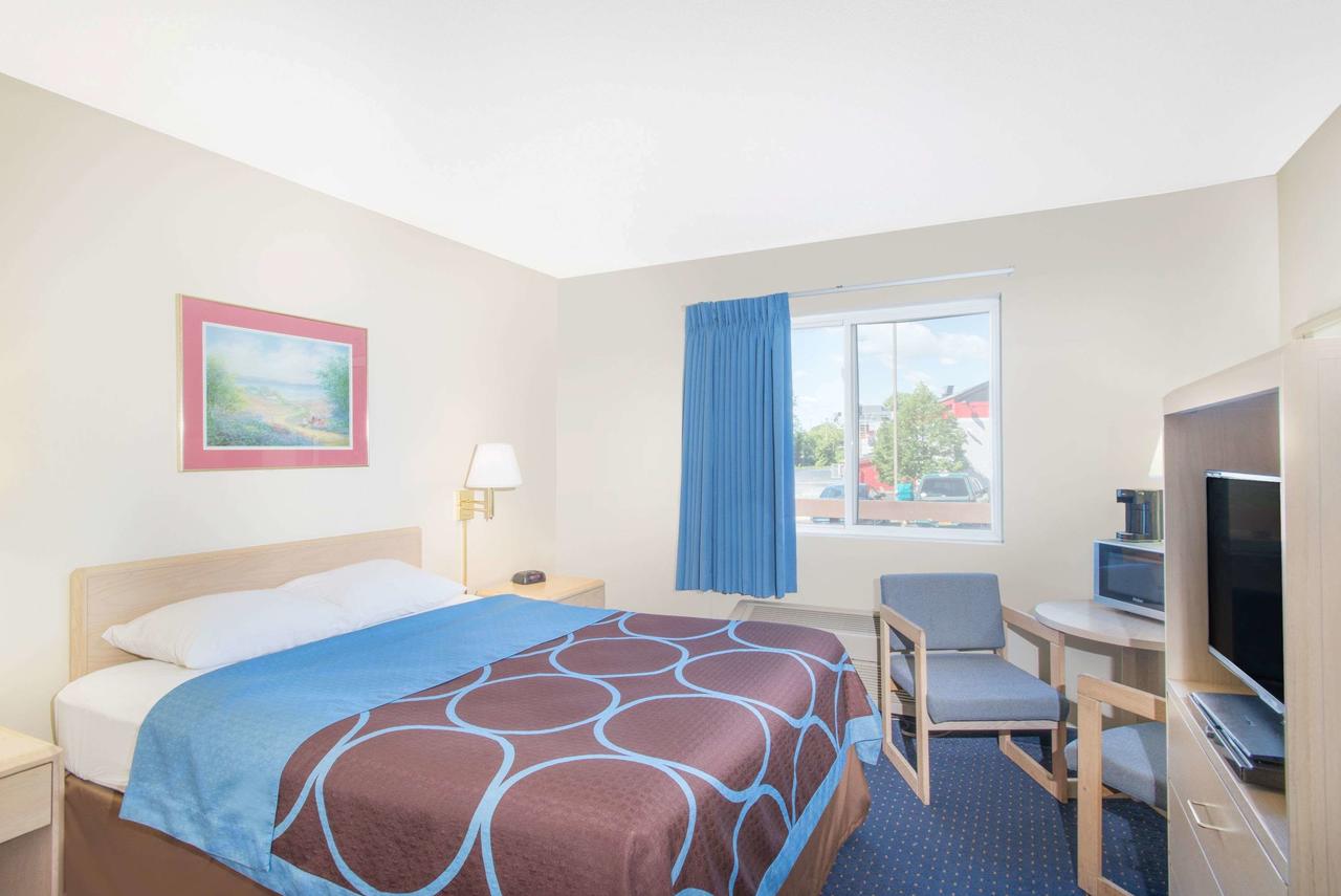 Super 8 By Wyndham Webster/Rochester - thumb 26