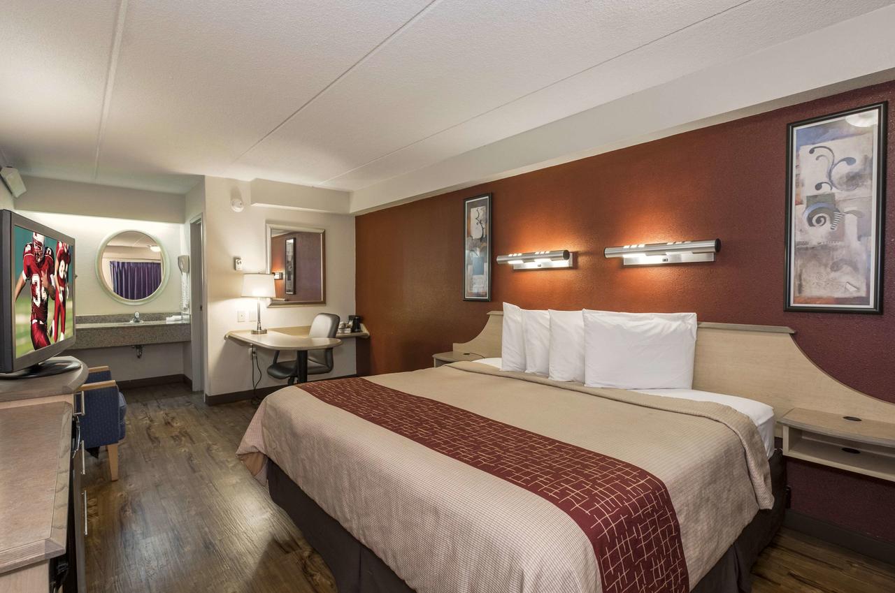Red Roof Inn Hickory - thumb 4