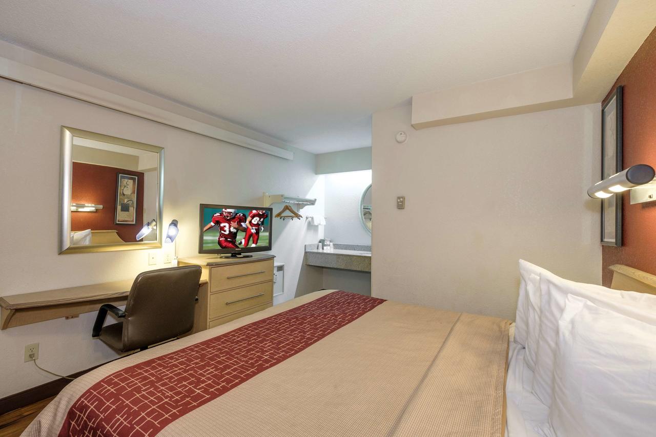 Red Roof Inn Hickory - thumb 19