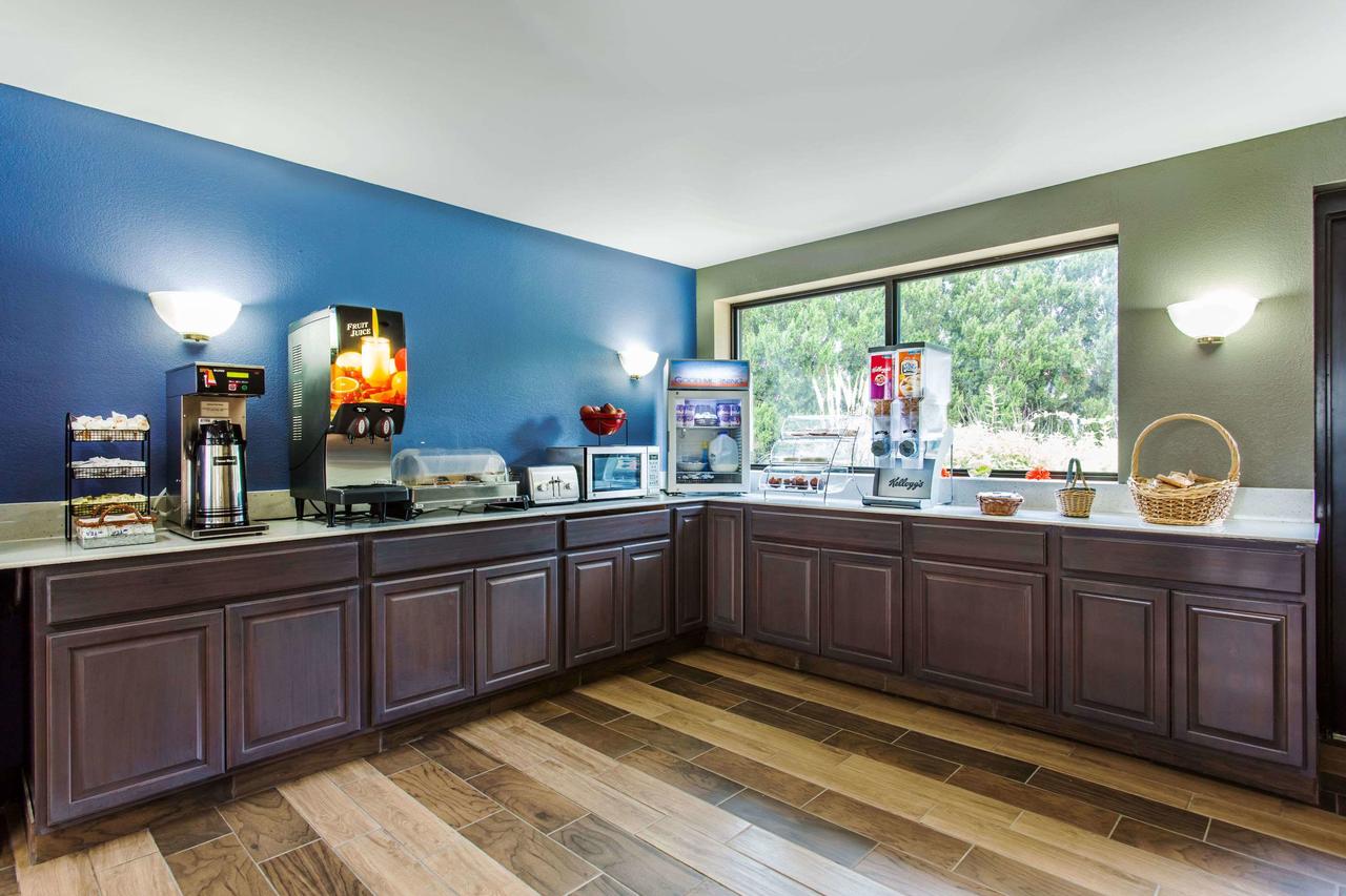 Days Inn By Wyndham Wilkesboro - thumb 12