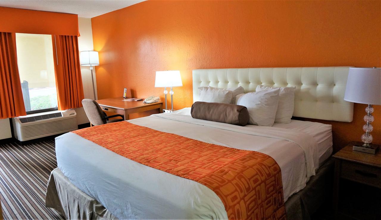 Howard Johnson By Wyndham Greensboro Near The Coliseum - thumb 14
