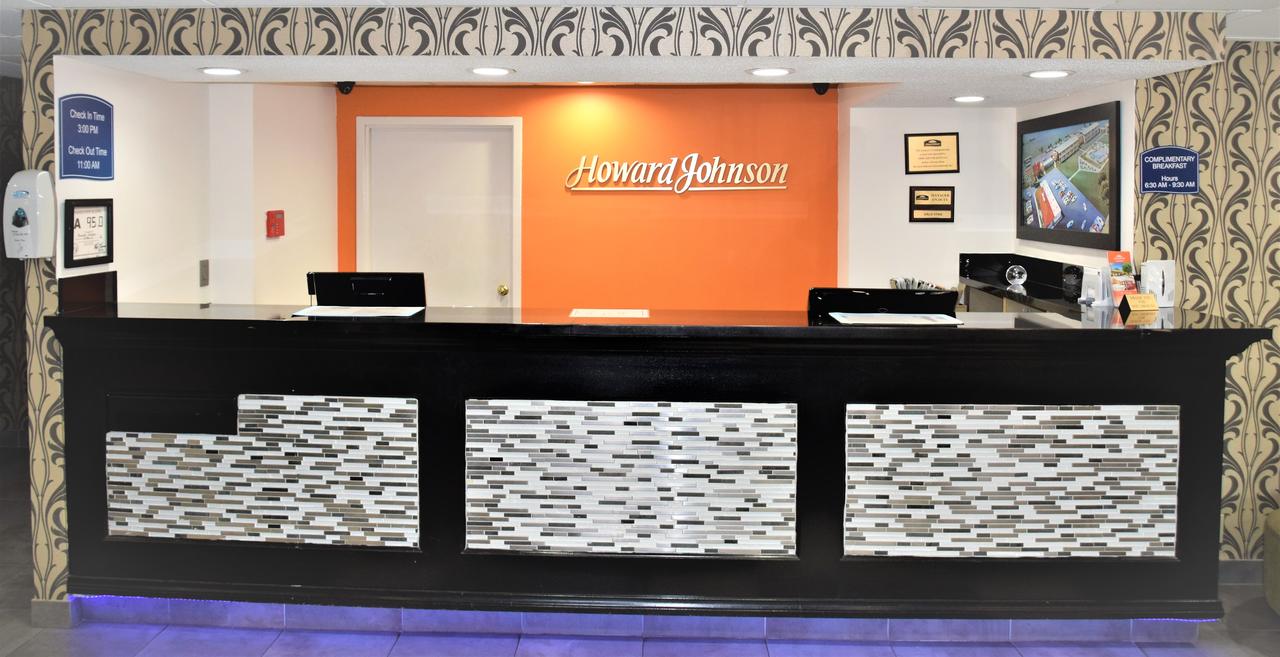 Howard Johnson By Wyndham Greensboro Near The Coliseum - thumb 39