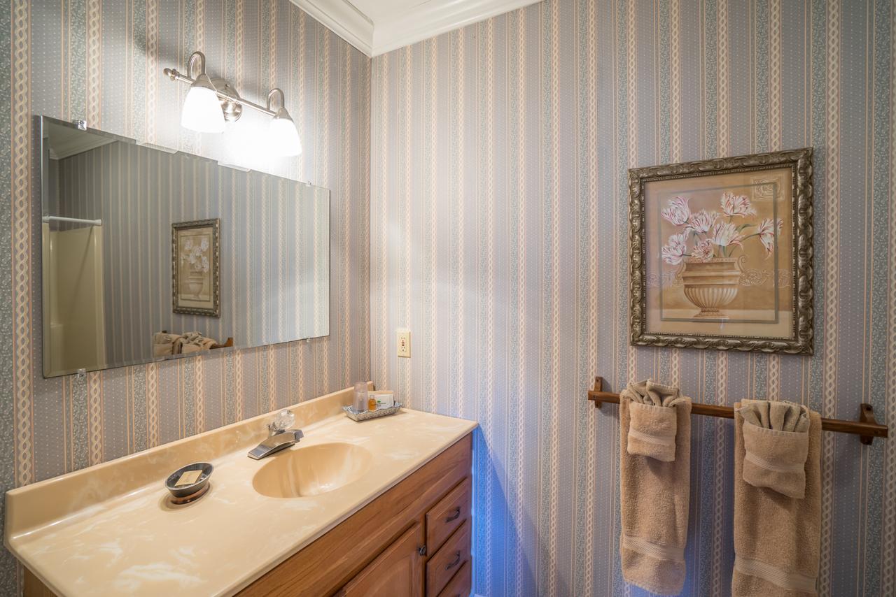 The Inn At Elk River - thumb 8