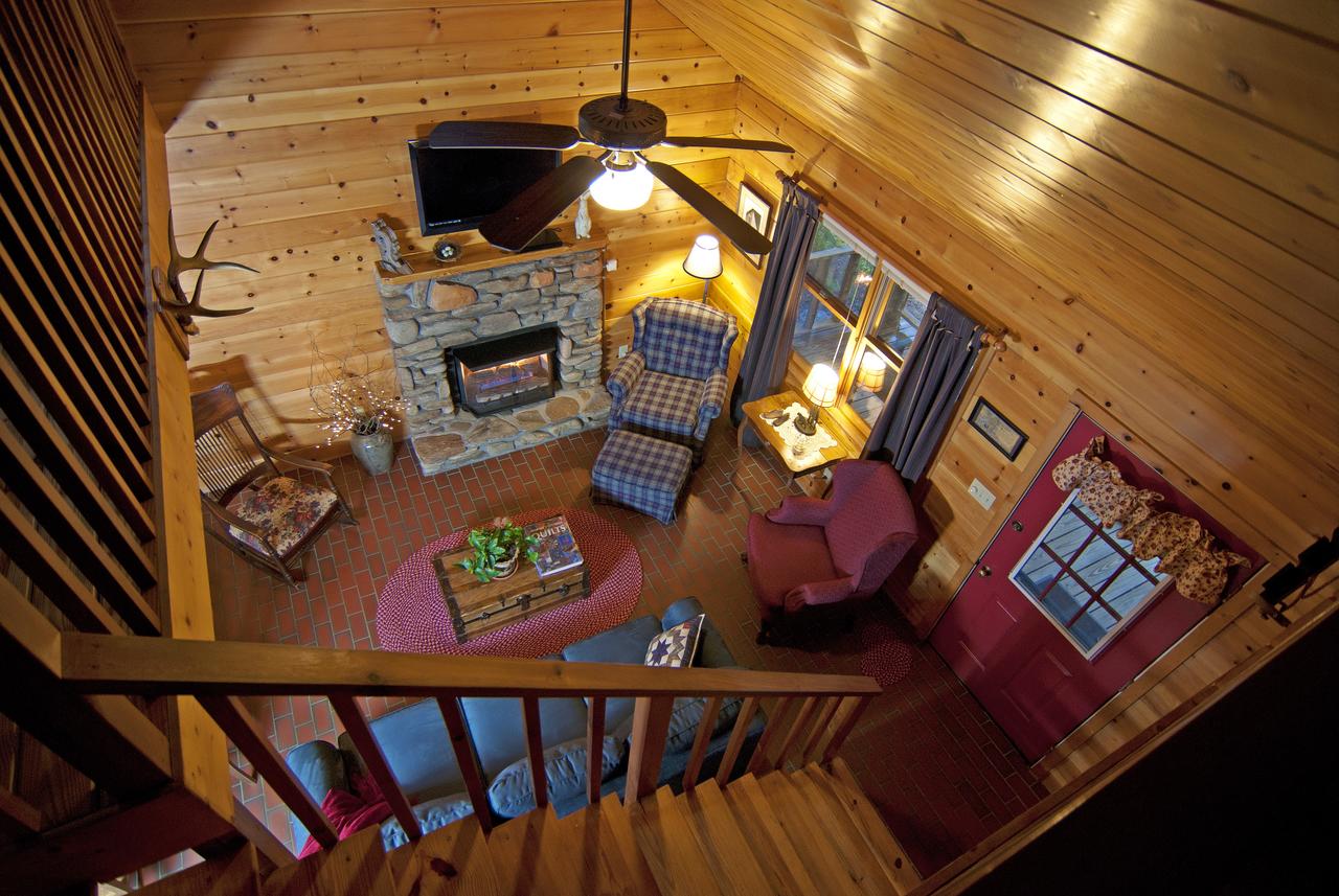 Mountain Springs Cabins - thumb 4