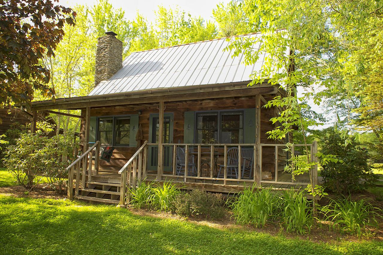 Mountain Springs Cabins - thumb 1
