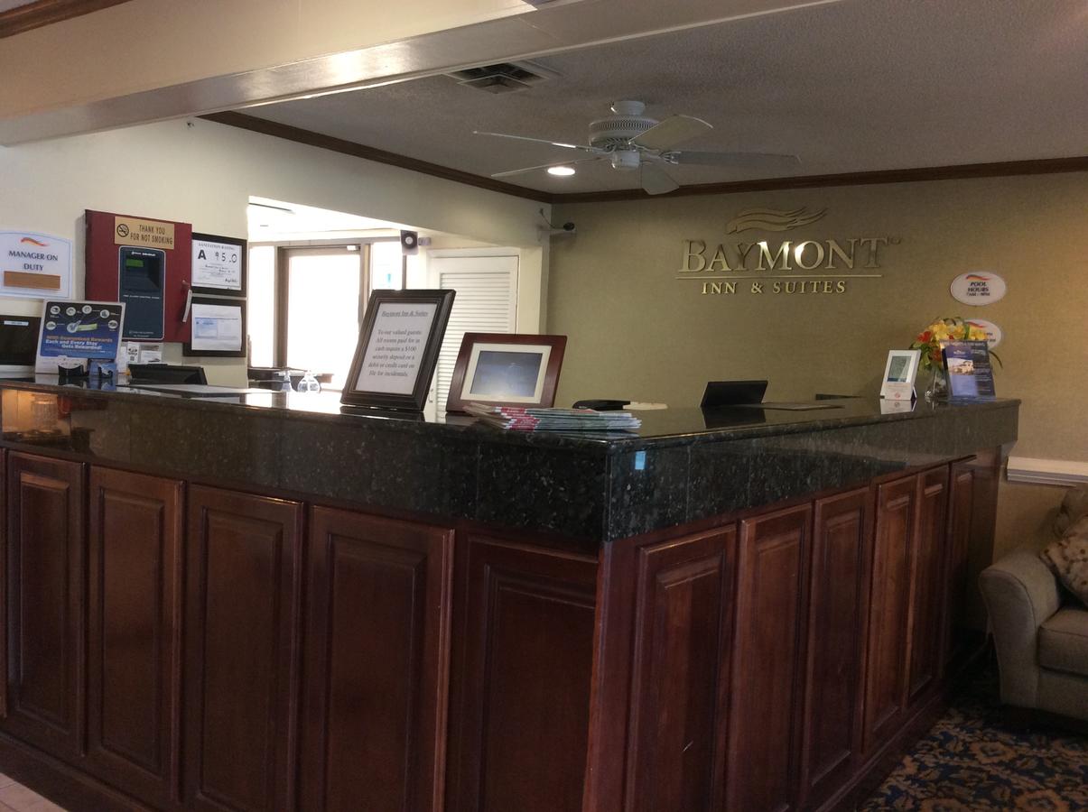 Baymont By Wyndham Greensboro/Coliseum - thumb 14