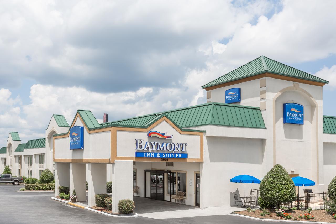 Baymont By Wyndham Greensboro/Coliseum - thumb 2