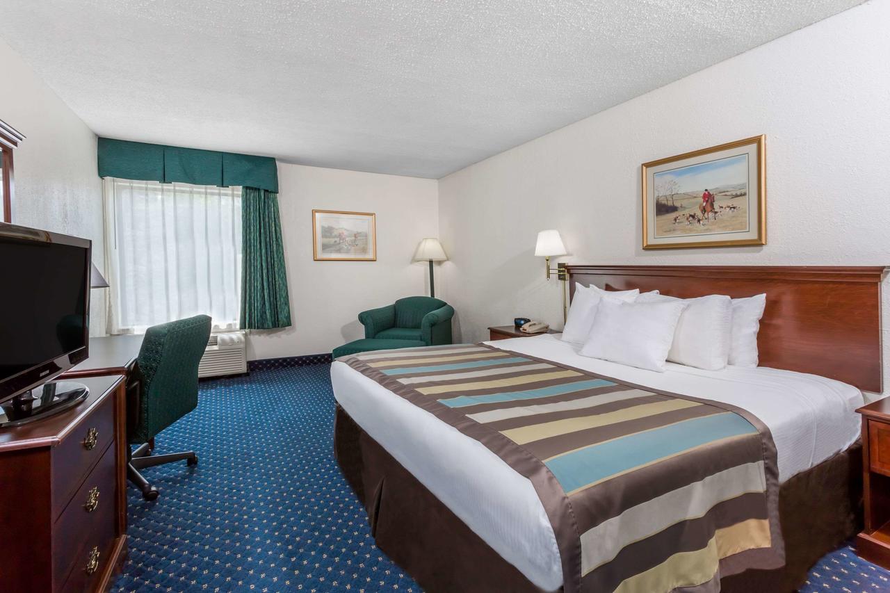 Baymont By Wyndham Greensboro/Coliseum - thumb 41
