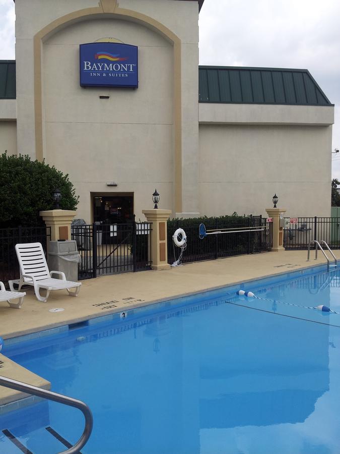 Baymont By Wyndham Greensboro/Coliseum - thumb 26