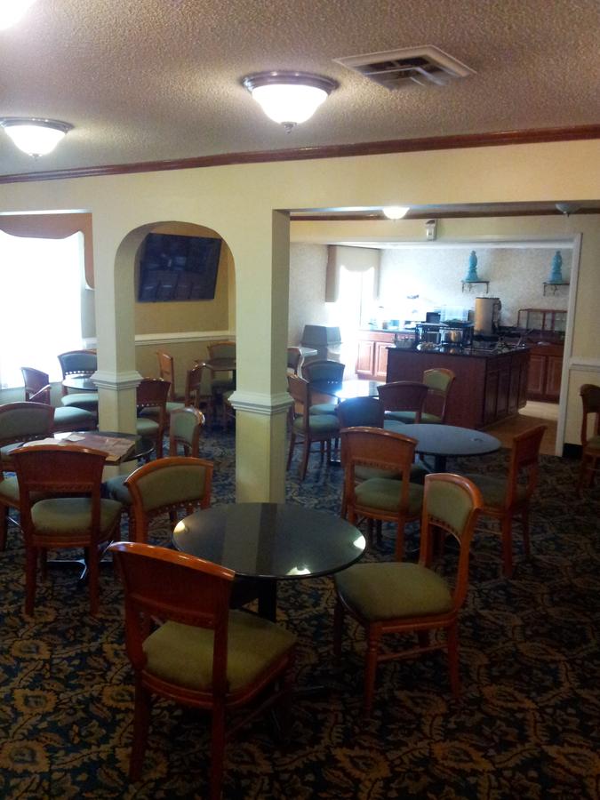 Baymont By Wyndham Greensboro/Coliseum - thumb 24
