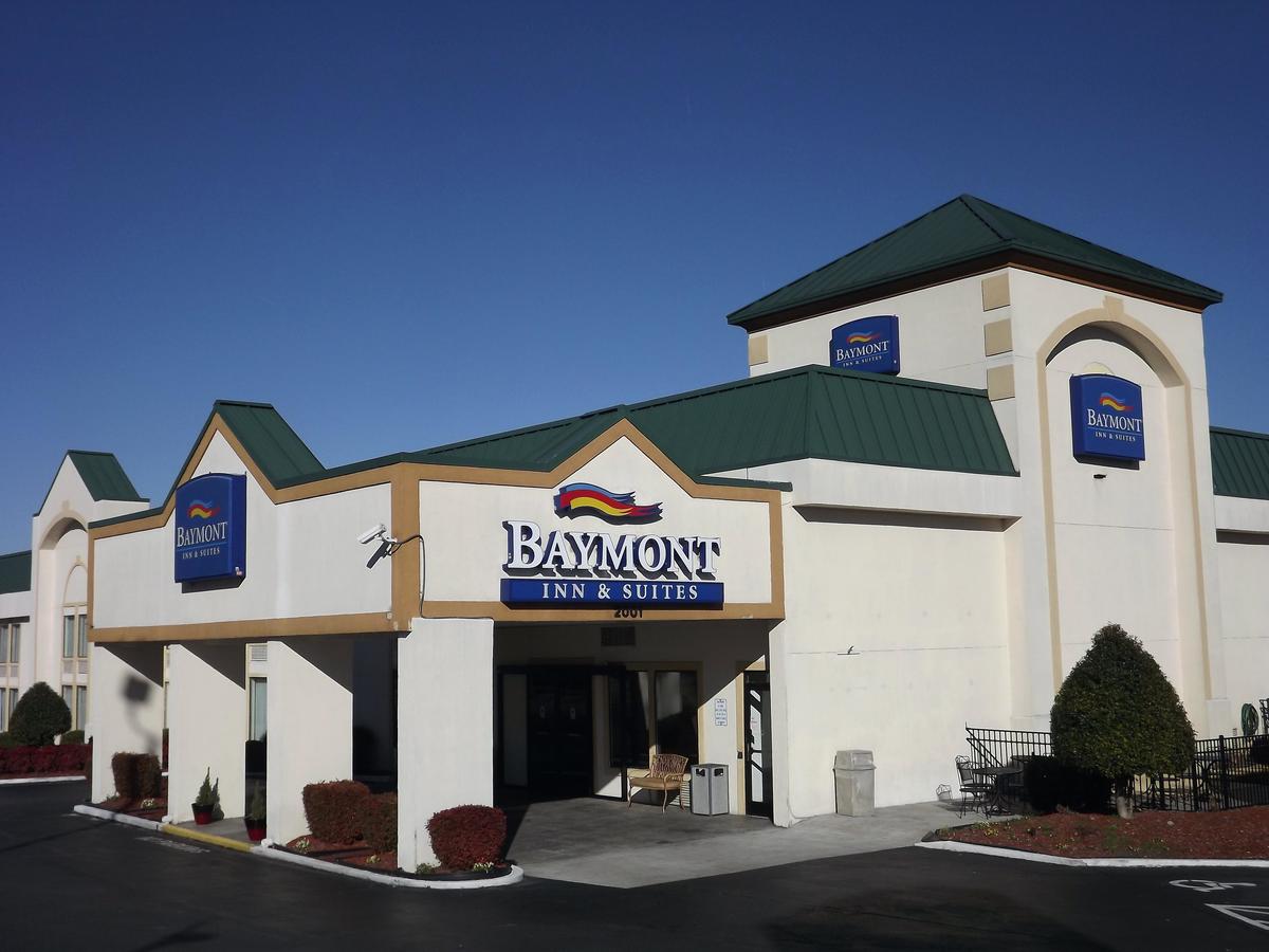 Baymont By Wyndham Greensboro/Coliseum - thumb 3