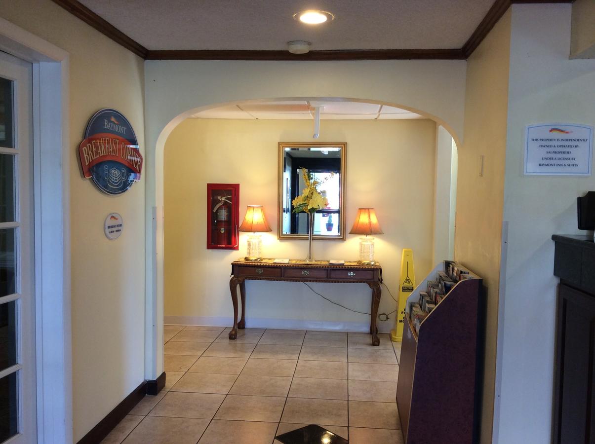 Baymont By Wyndham Greensboro/Coliseum - thumb 32