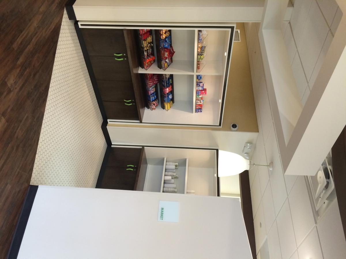 Holiday Inn Greensboro Coliseum - thumb 22
