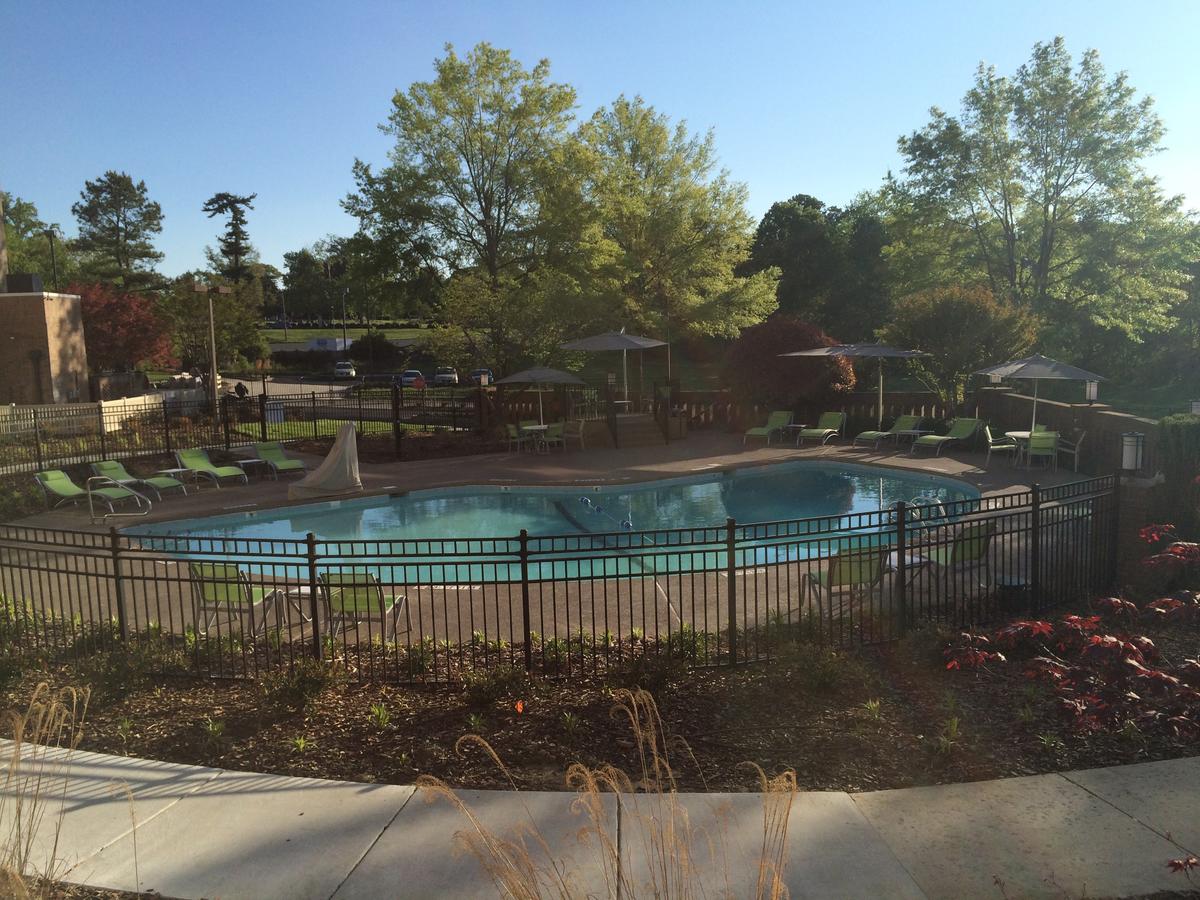 Holiday Inn Greensboro Coliseum - thumb 7
