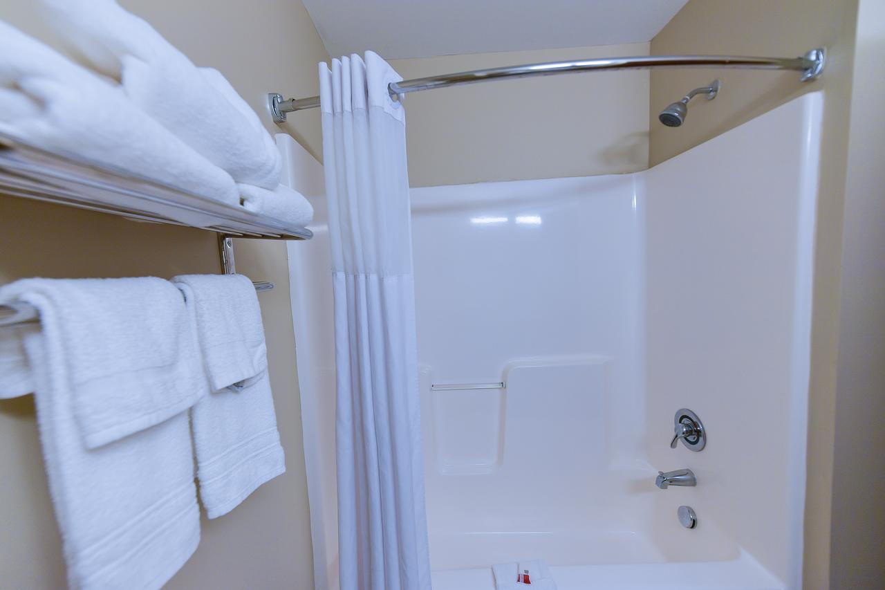 Days Inn By Wyndham Greensboro NC - thumb 10