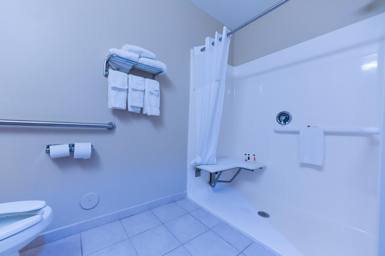 Days Inn By Wyndham Greensboro NC - thumb 12