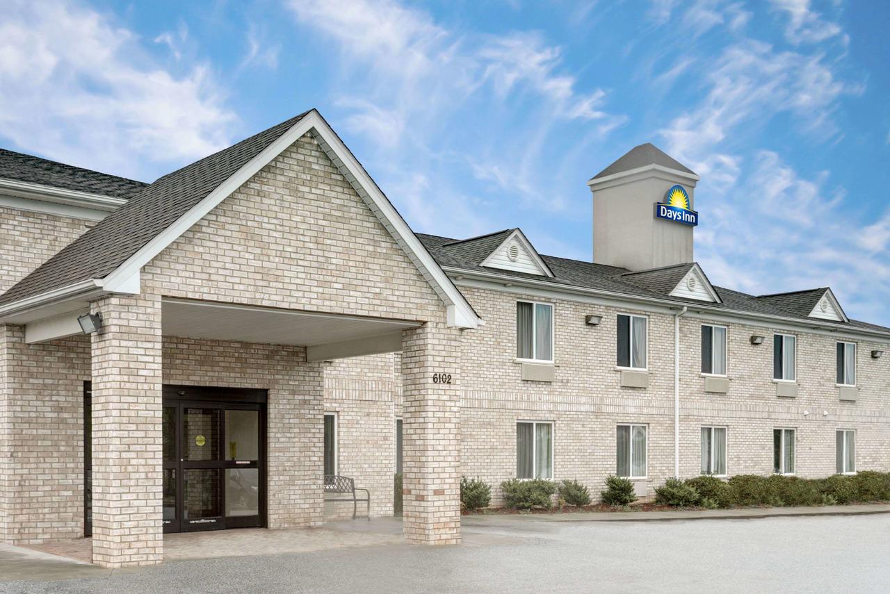 Days Inn By Wyndham Greensboro NC - thumb 15