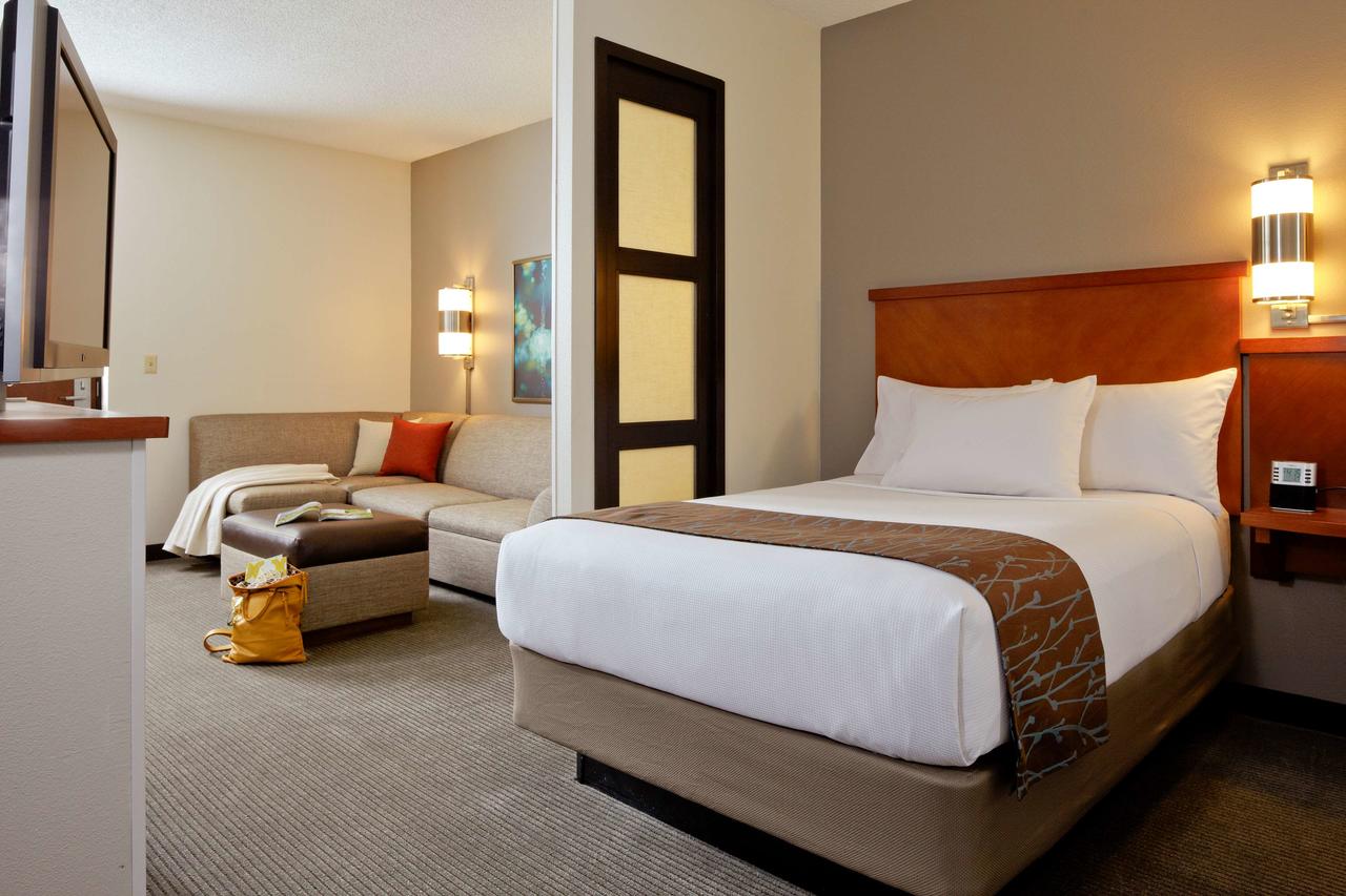 Hyatt Place Greensboro - thumb 12