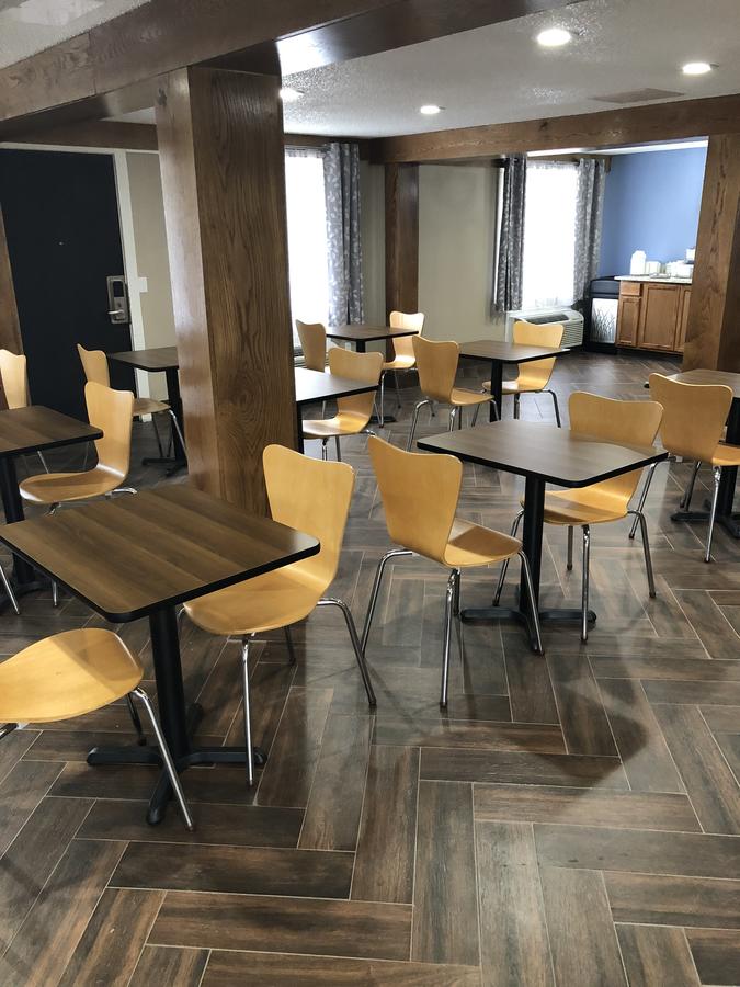 Super 8 By Wyndham Asheville/Biltmore - thumb 20