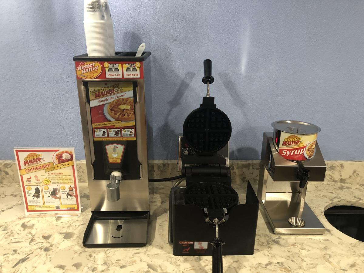 Super 8 By Wyndham Asheville/Biltmore - thumb 22