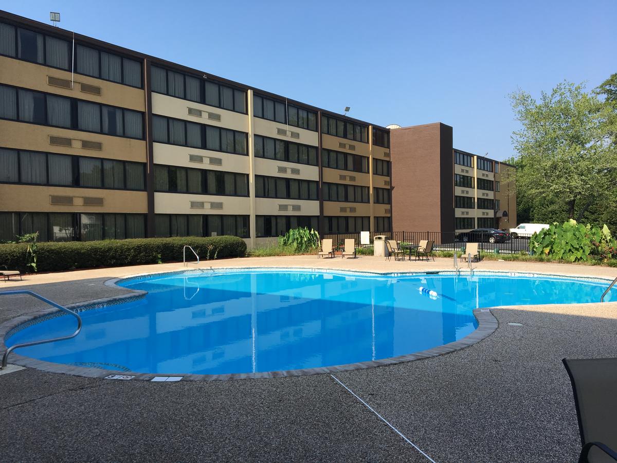 Ramada Plaza By Wyndham Charlotte Airport Conference Center - thumb 41