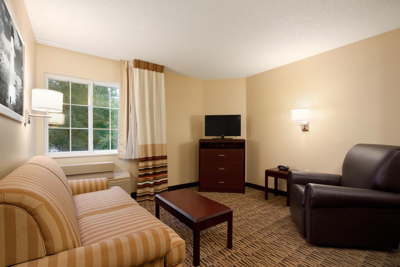 Hawthorn Suites By Wyndham Greensboro - thumb 7