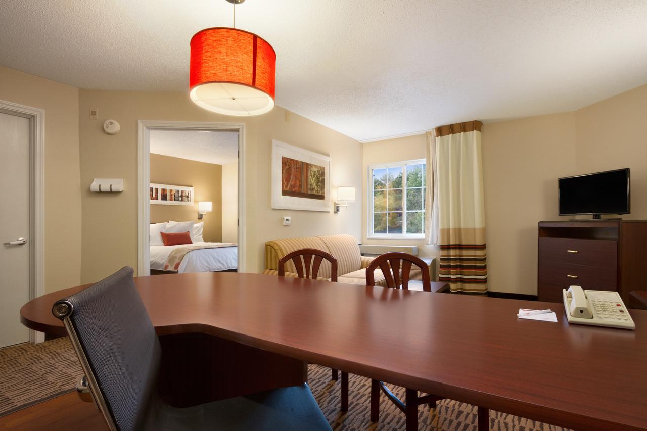 Hawthorn Suites By Wyndham Greensboro - thumb 13