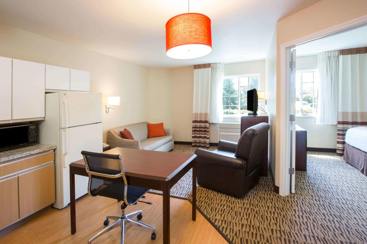 Hawthorn Suites By Wyndham Greensboro - thumb 29