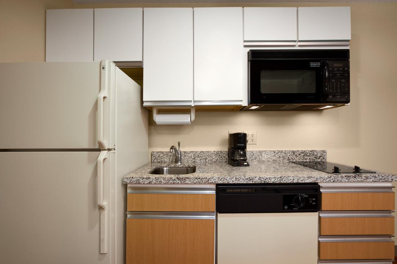 Hawthorn Suites By Wyndham Greensboro - thumb 5