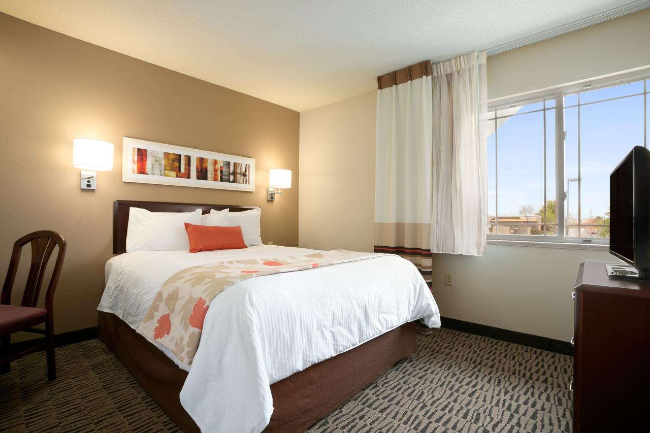 Hawthorn Suites By Wyndham Greensboro - thumb 1