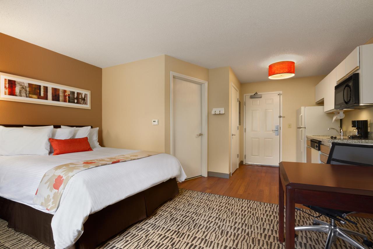 Hawthorn Suites By Wyndham Greensboro - thumb 4