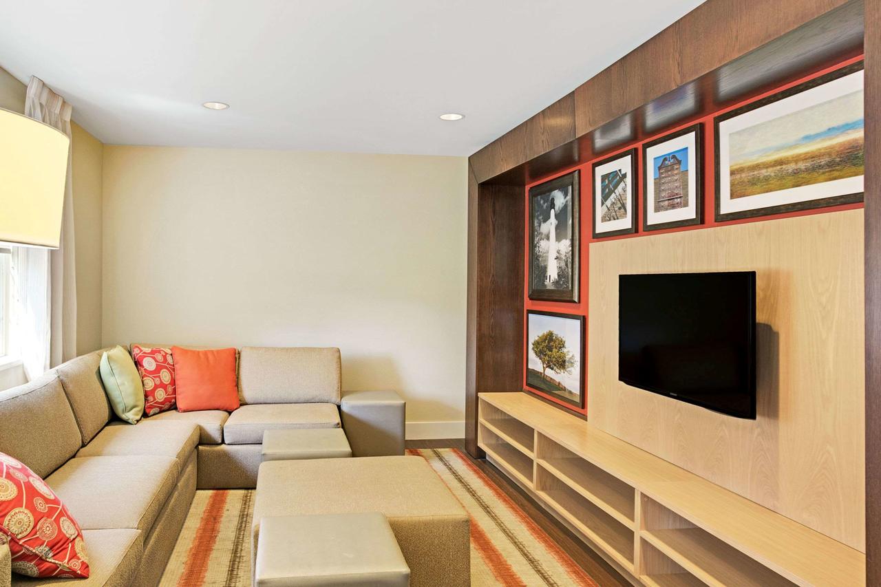 Hawthorn Suites By Wyndham Greensboro - thumb 21
