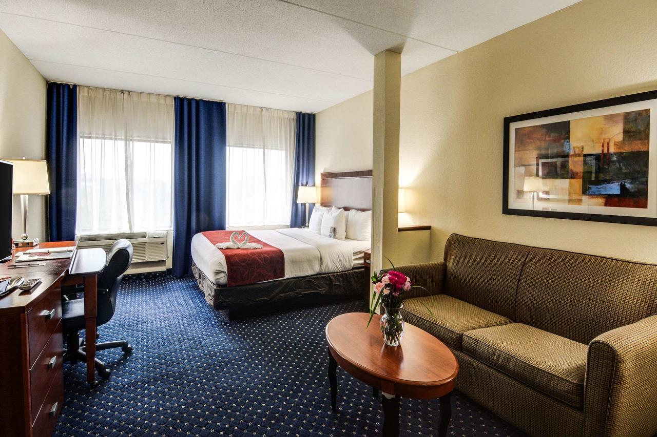 Comfort Suites Outlet Center - thumb 7