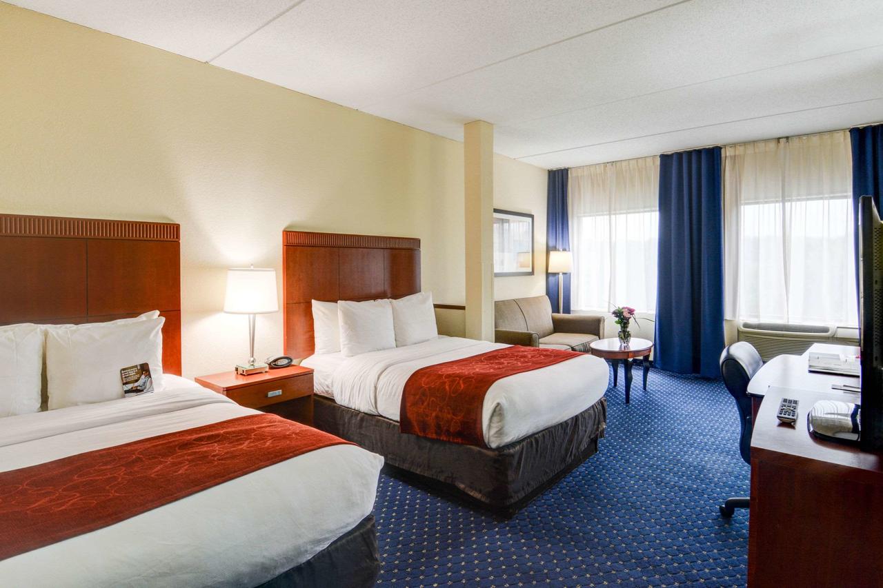 Comfort Suites Outlet Center - thumb 6