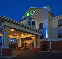 Holiday Inn Express Hotel  Suites Laurinburg - USA Accommodation