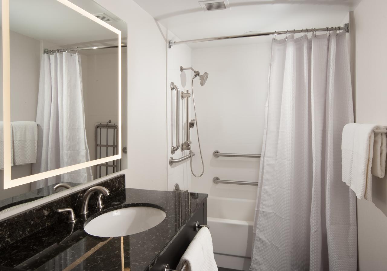 Embassy Suites Raleigh - Crabtree - thumb 39