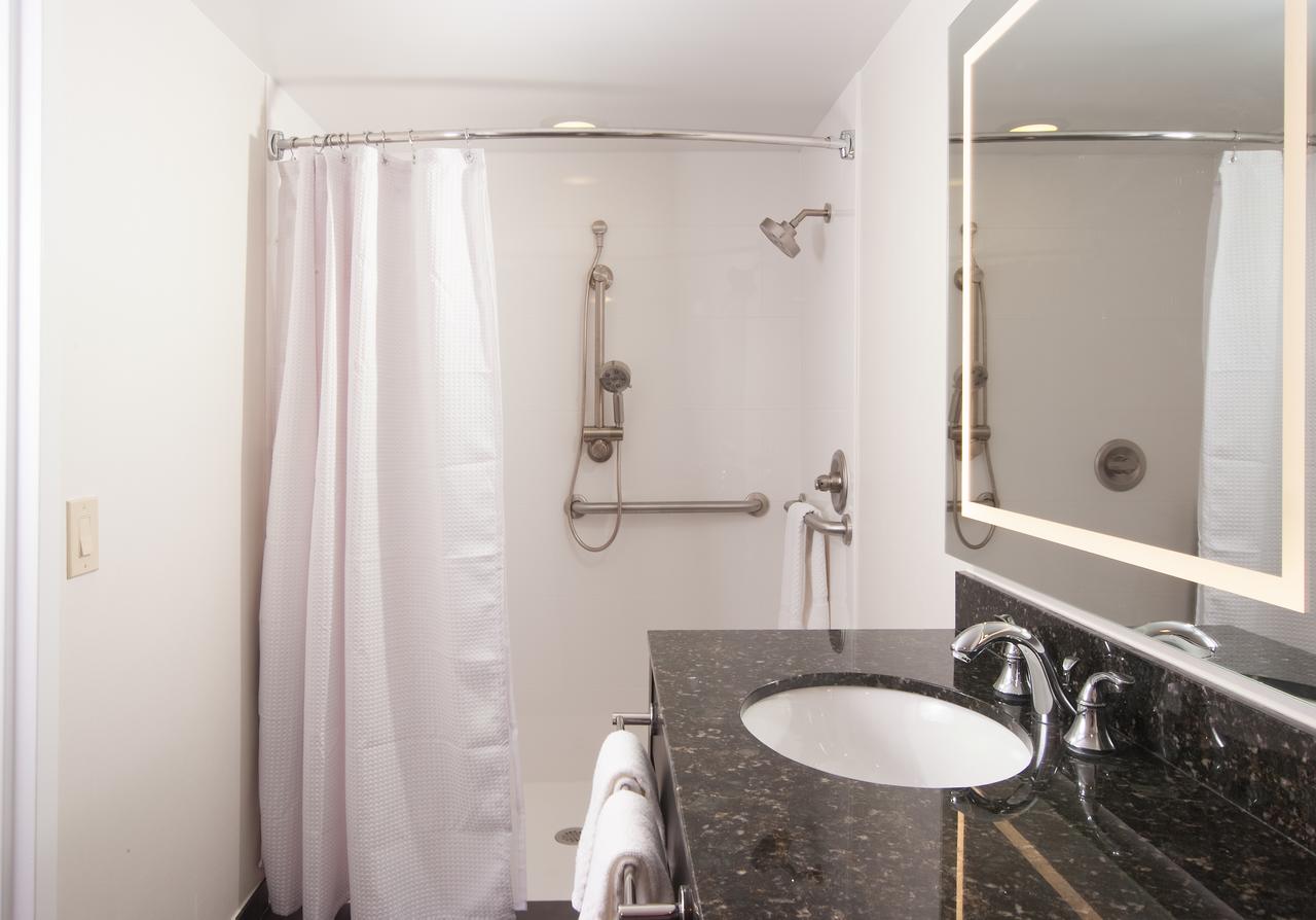 Embassy Suites Raleigh - Crabtree - thumb 38