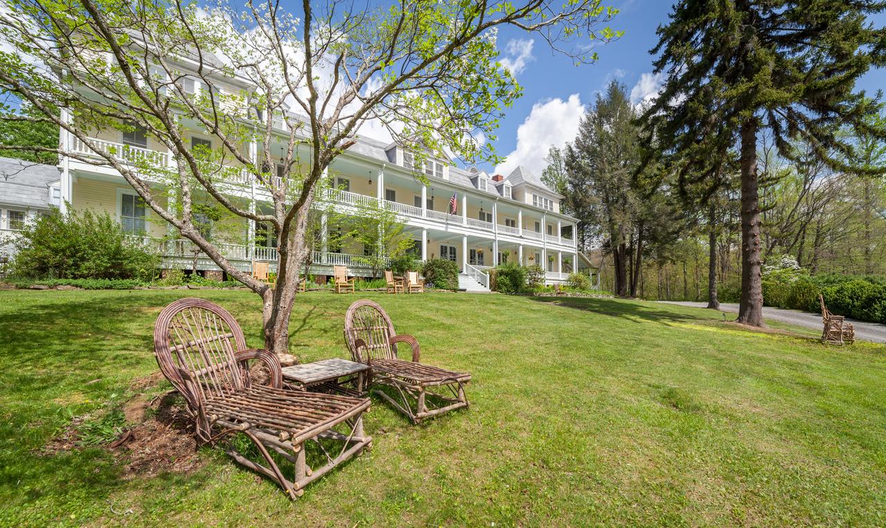 Grand Old Lady Hotel - thumb 37