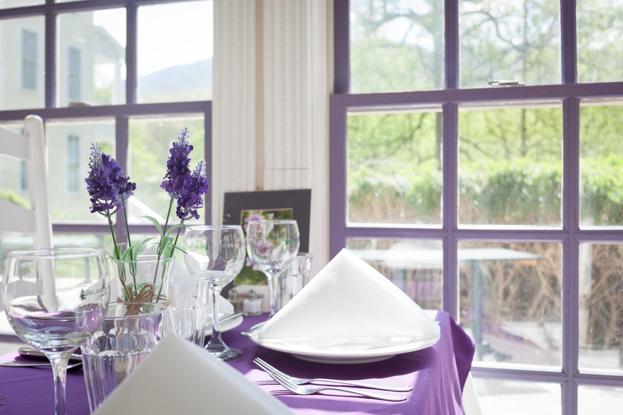 Grand Old Lady Hotel - thumb 40