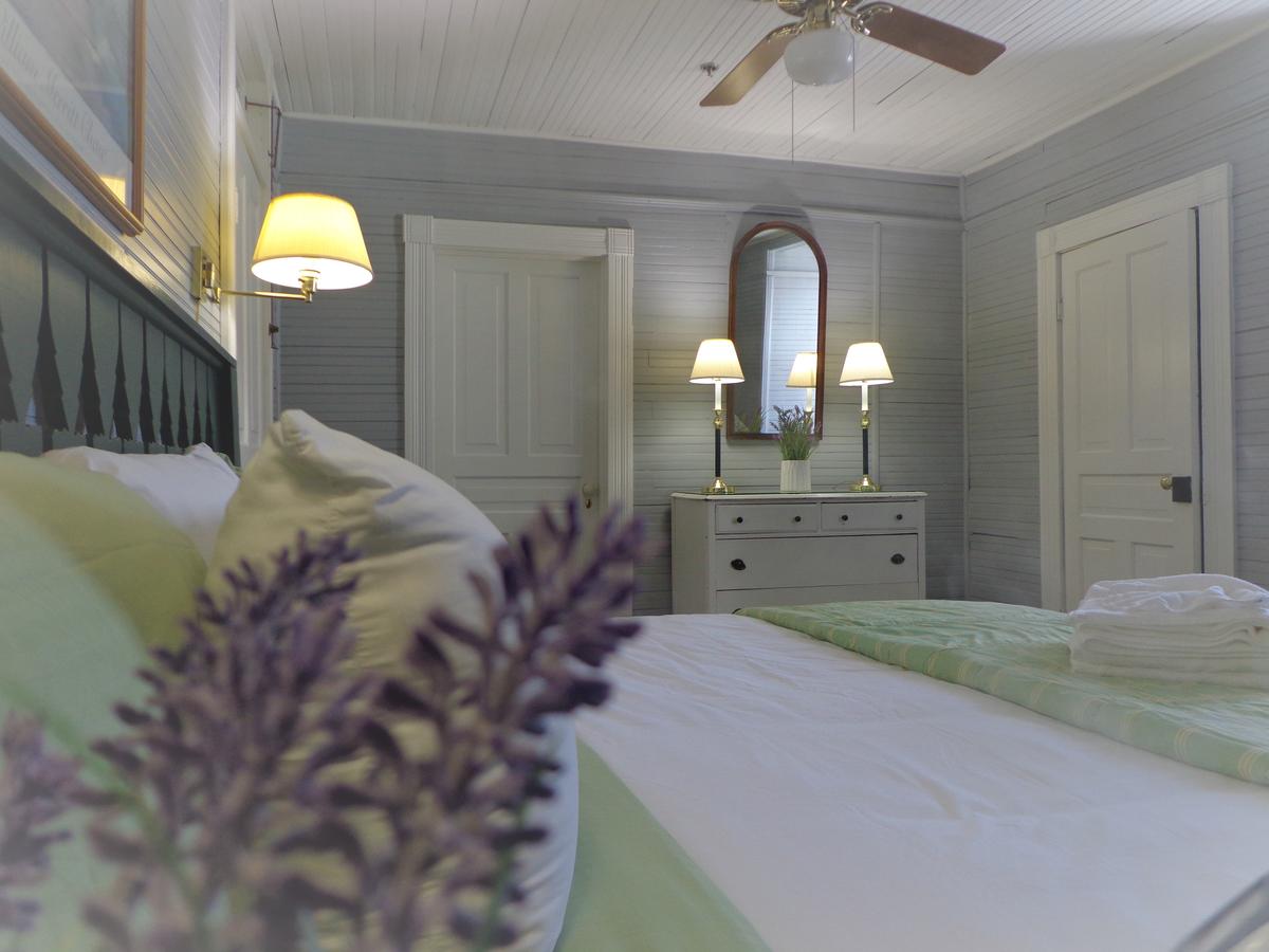 Grand Old Lady Hotel - thumb 5