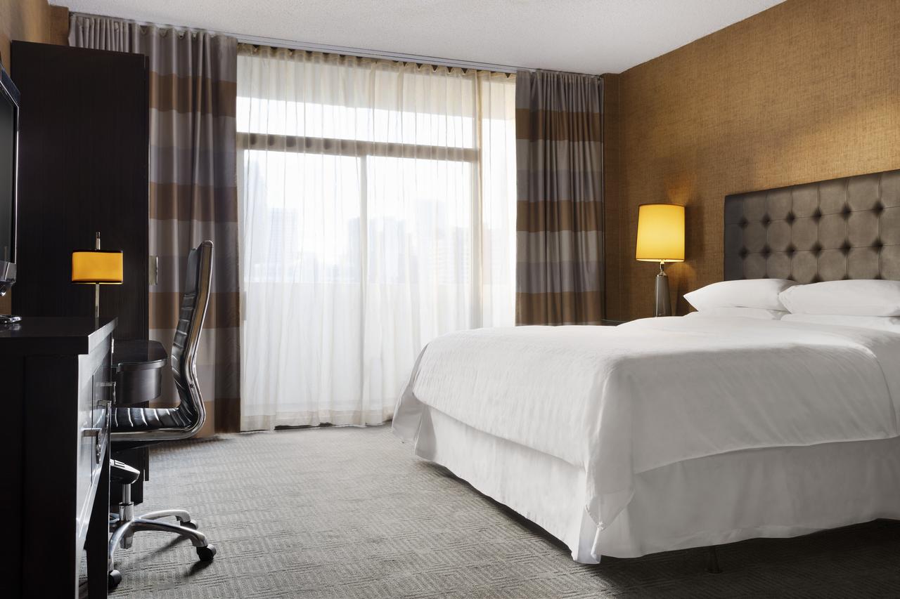 Sheraton Charlotte Hotel - thumb 1