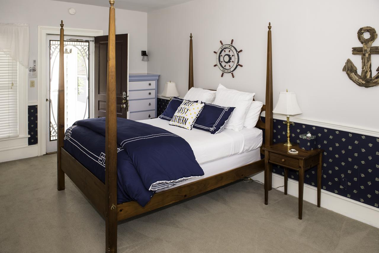 Pecan Tree Inn - thumb 15